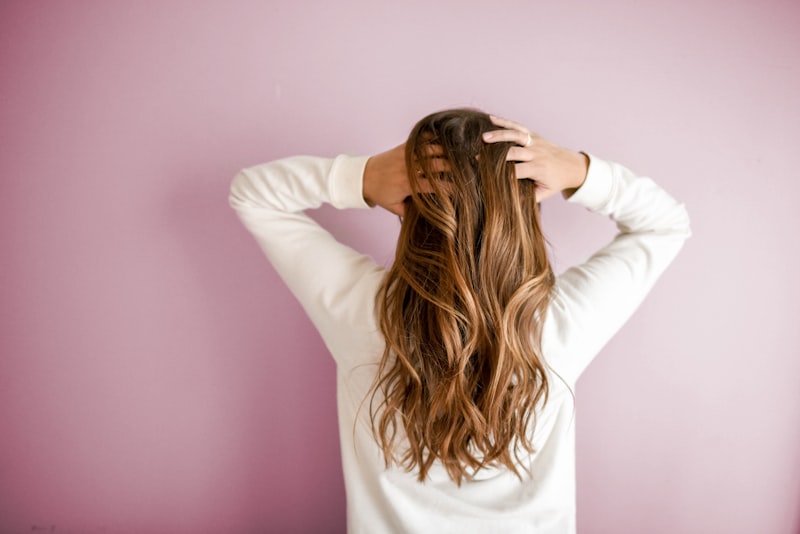 Glossy Brunette Blowdry